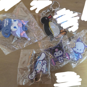 산리오 키링 아크릴