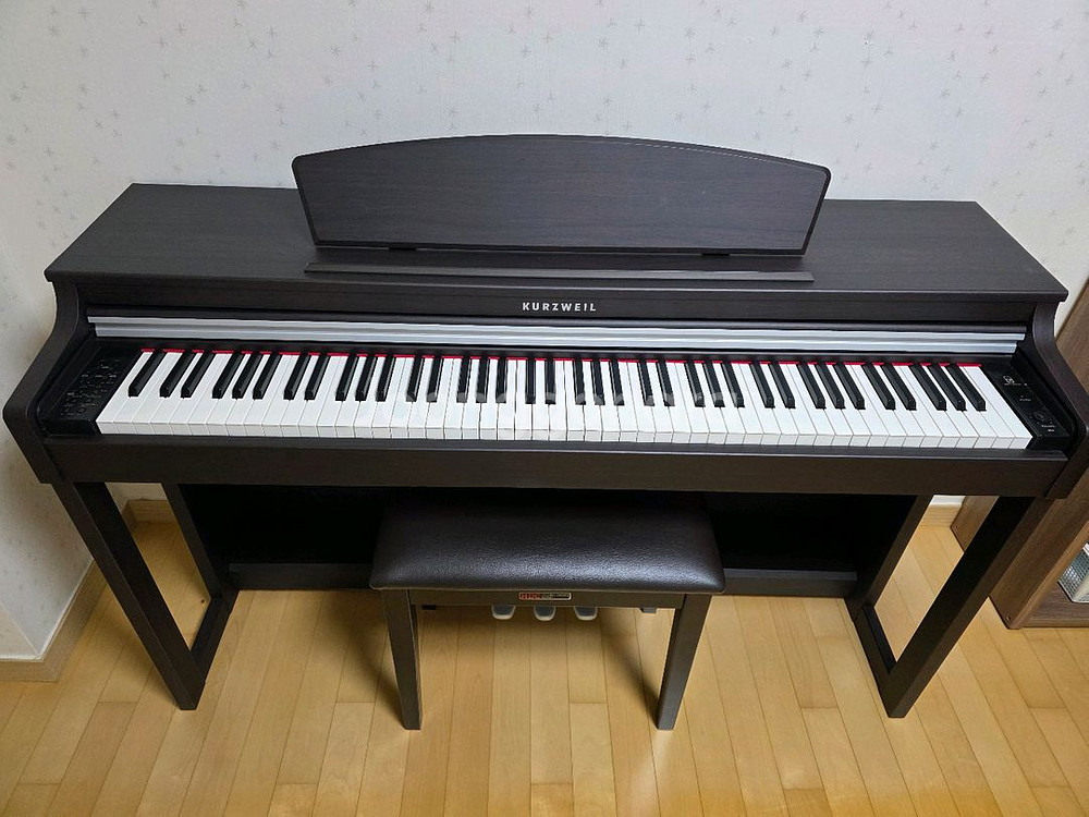 거의 새것 커즈와일 M1A 디지털피아노+의자+이어폰 풀세트--1