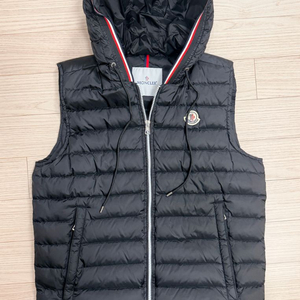 몽클레어 후드 다운 베스트(패딩조끼-블랙)