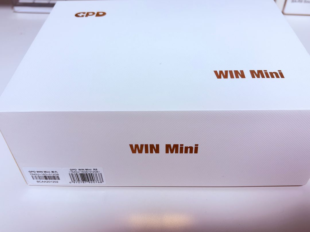 GPD WIN Mini 7640U 16GB/512GB +1tb외장 한방팩--1