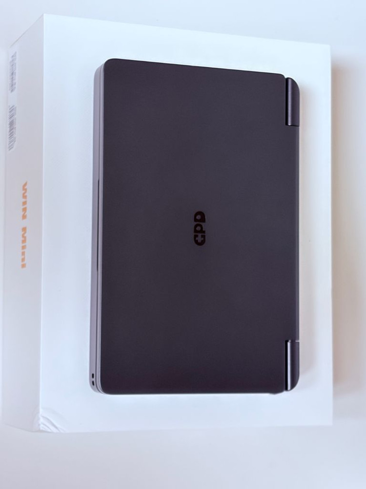 GPD WIN Mini 7640U 16GB/512GB +1tb외장 한방팩--3