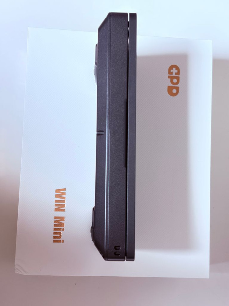 GPD WIN Mini 7640U 16GB/512GB +1tb외장 한방팩--5
