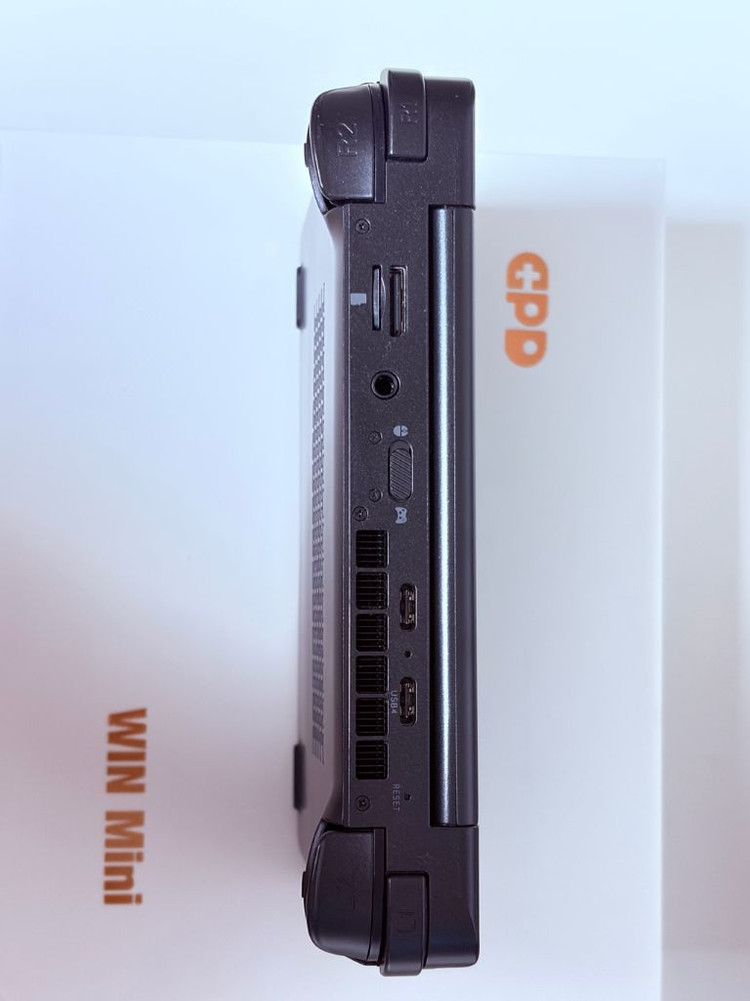 GPD WIN Mini 7640U 16GB/512GB +1tb외장 한방팩--7