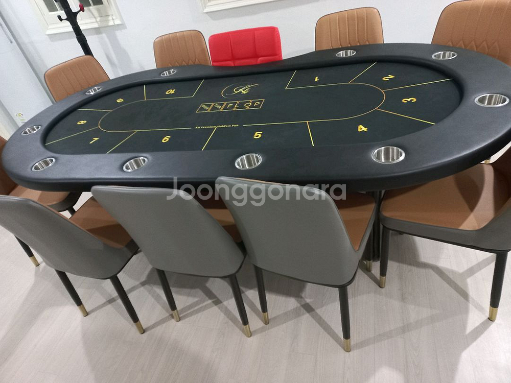 텍사스 홀덤 테이블 포커 테이블 거의 새것--1