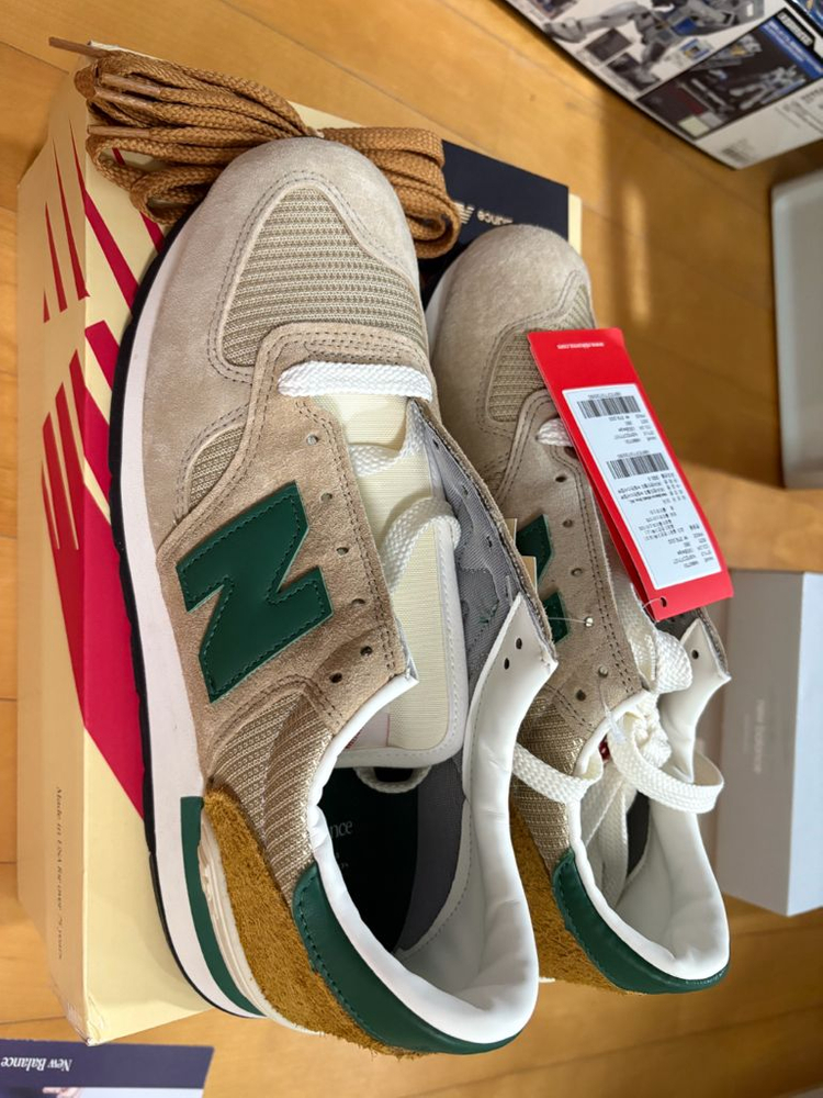 뉴발란스(NB) USA 한정판 M990TG1(베이지) 280mm 미사용 새제품 판매합니다.--1