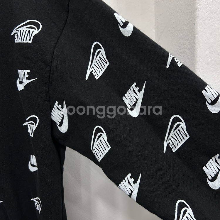 나이키 올드스쿨 에센셜 프린트 풀오버 후드티--3