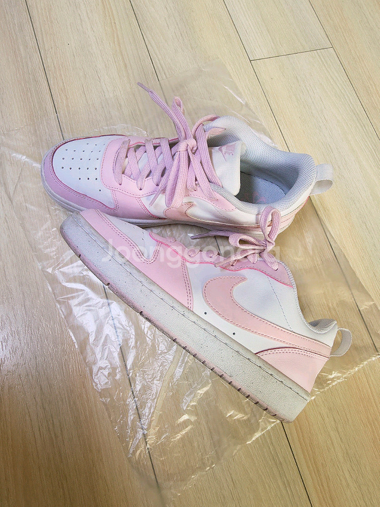 나이키코트버로우핑크운동화--2