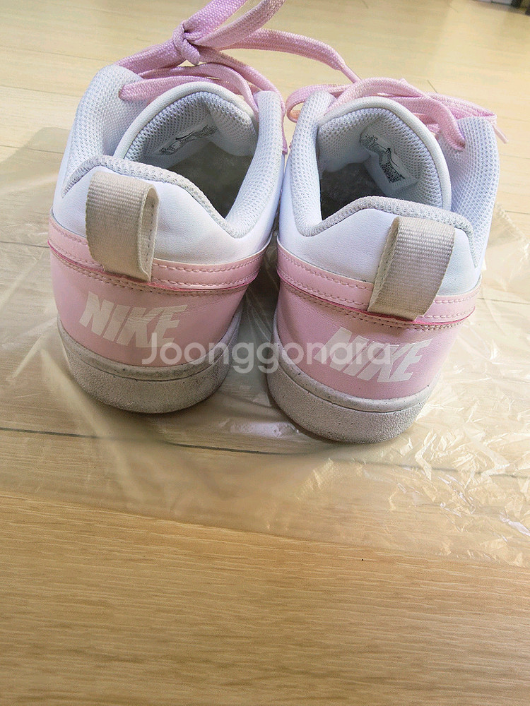 나이키코트버로우핑크운동화--3