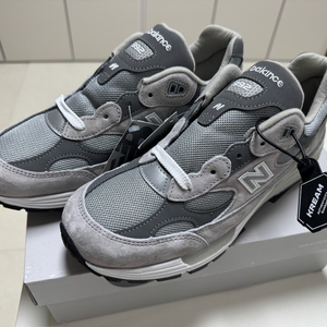 뉴발란스 992 그레이 260 새상품