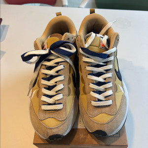 나이키 사카이베이퍼 와플