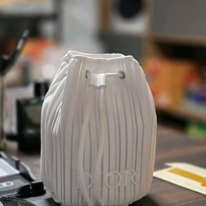 디올 플리츠 스트링 파우치 복주머니 새제풋ㅇ