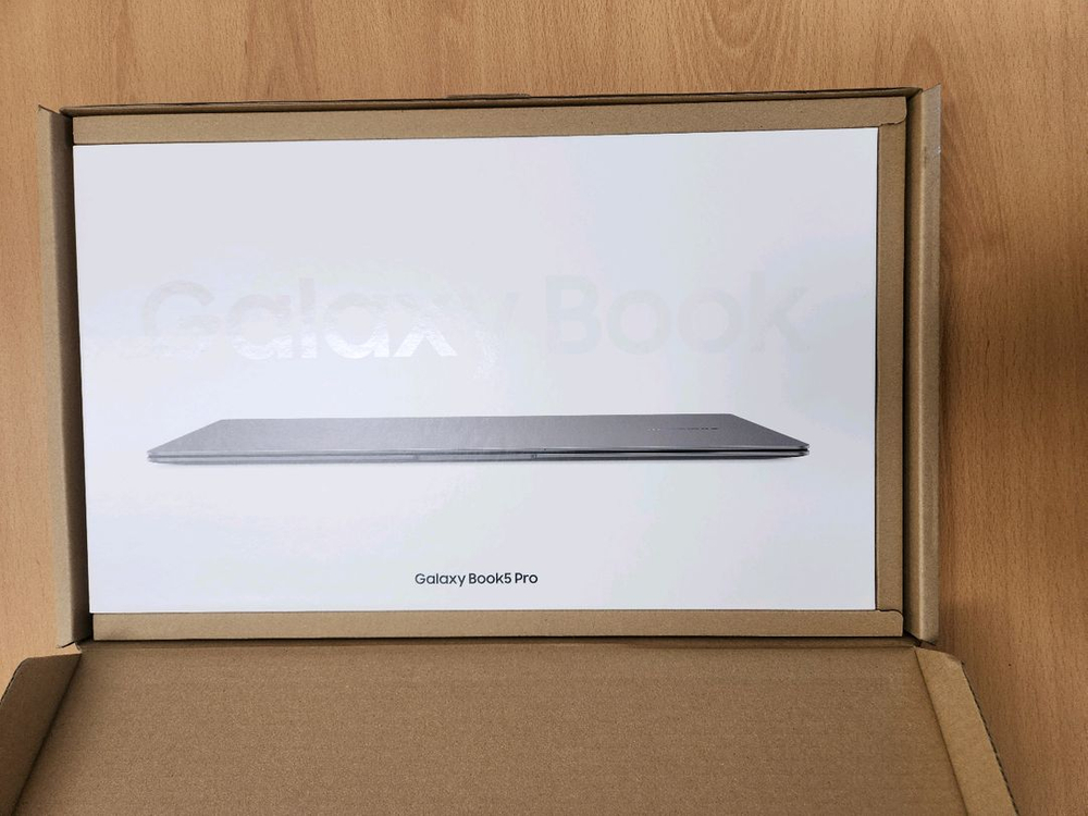 갤럭시북5 프로H 고사양 Ram32Gb SSD 4Tb--0