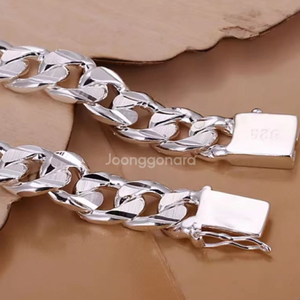 925팔찌 ㅡ 새제품