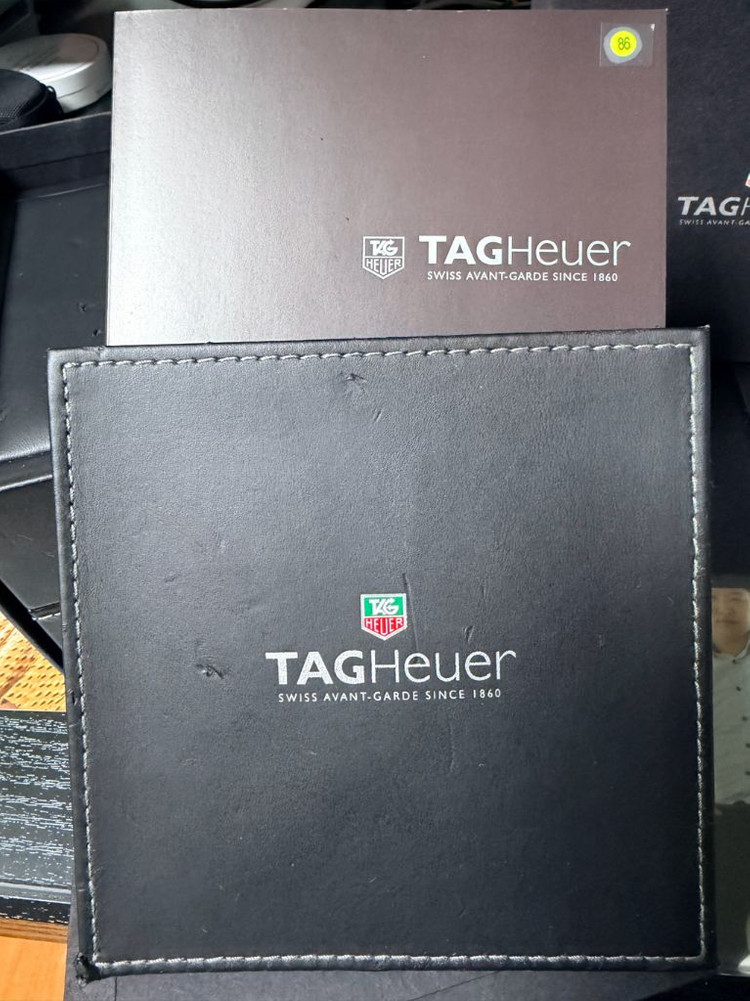 태그호이어 카레라 크로노그래프--1