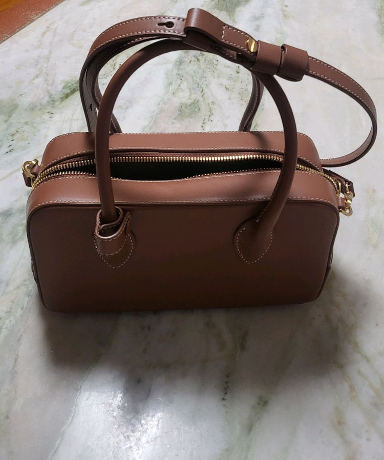 드메리엘 볼링백 초코브라운 이미지