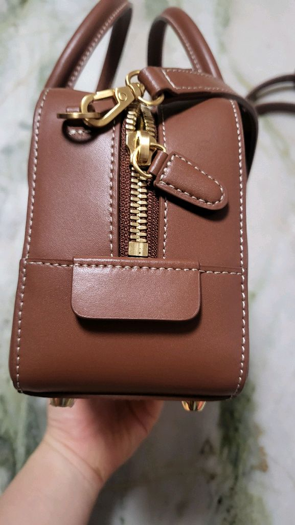 드메리엘 볼링백 초코브라운 이미지