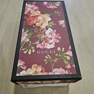 구찌 플로럴 슬라이드 / 블로퍼 판매해요 (사이즈 34 1/2)