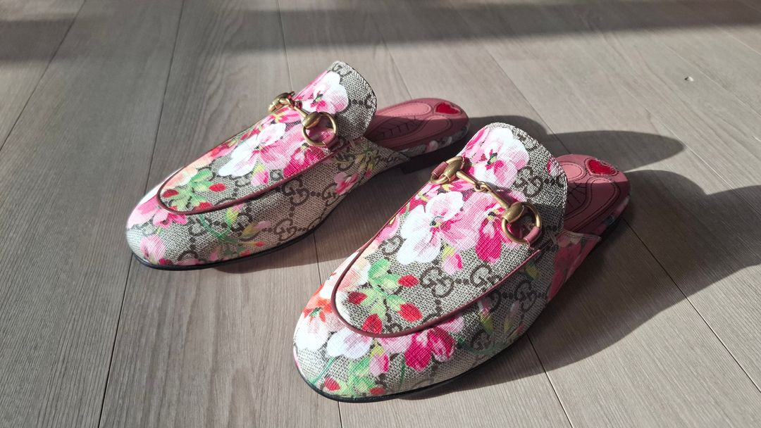 구찌 플로럴 슬라이드 / 블로퍼 판매해요 (사이즈 34 1/2) 이미지