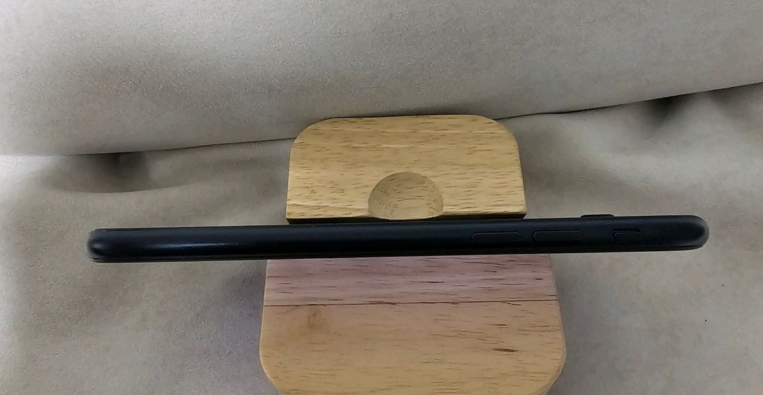 아이폰 SE3 미드나이트 64G 판매!(선물용) 이미지