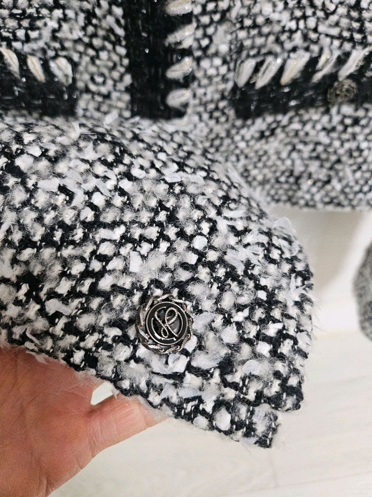 미샤(MICHAA) 트위드 자켓 44사이즈--2