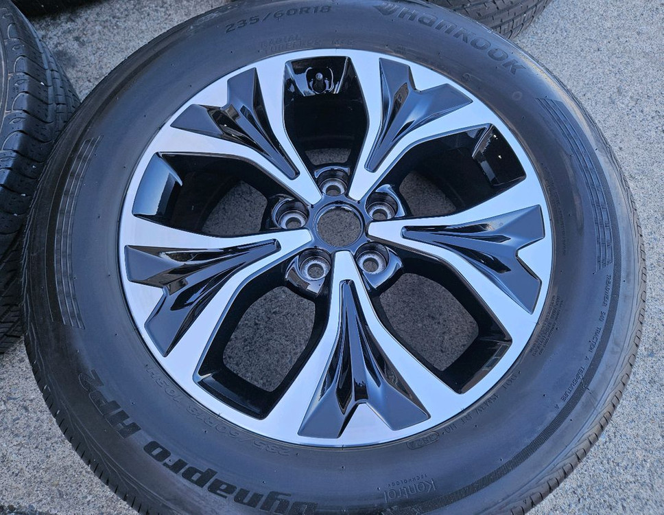 카니발KA4 18인치 순정휠타이어 판매--1