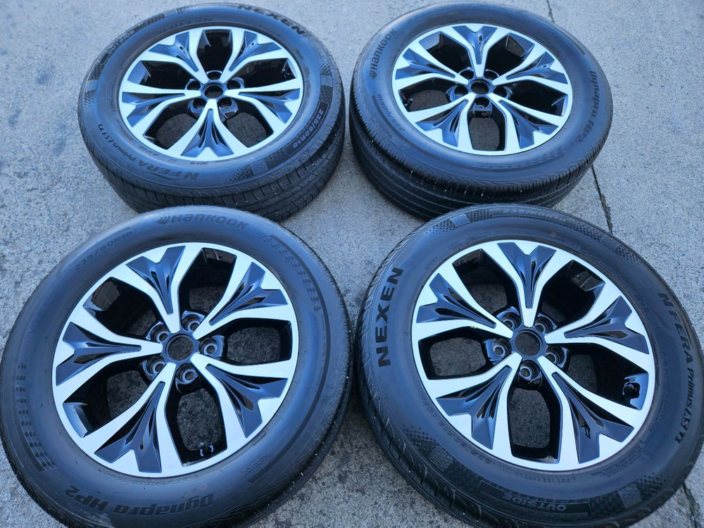 카니발KA4 18인치 순정휠타이어 판매--3