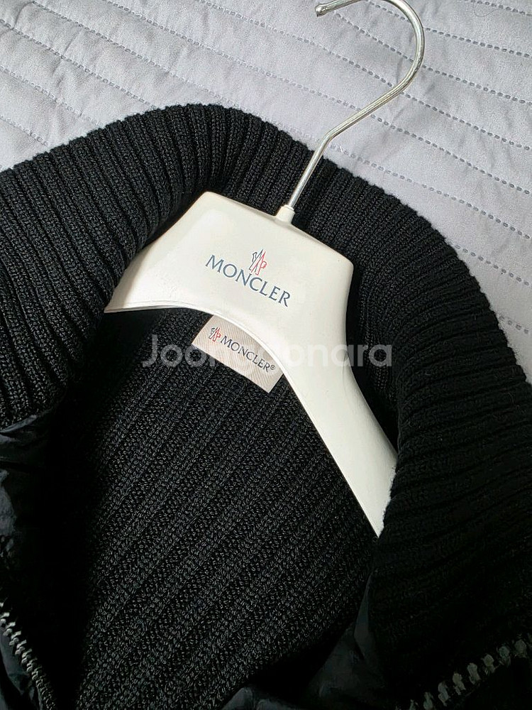 몽클레어 니트패딩 점퍼--1