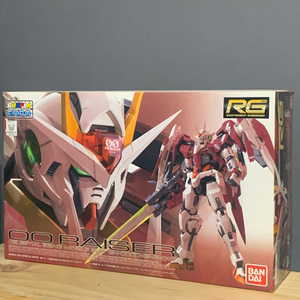 한정판 건담 프라모델 판매합니다.