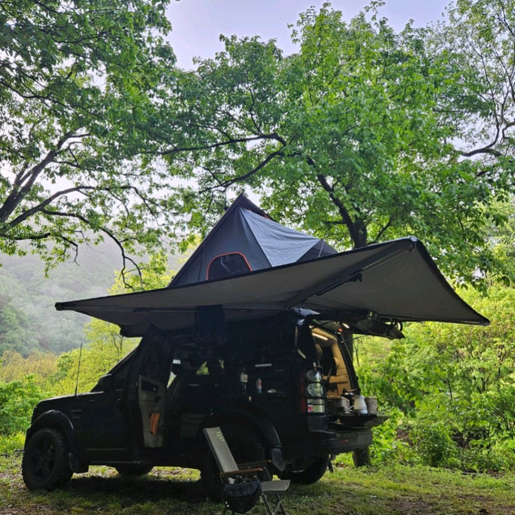 알루캡 루프탑텐트+270어닝+샤워큐브+등받이+내부선반 풀셋--2