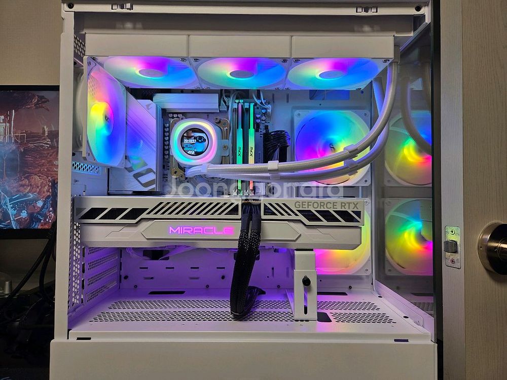 9800x3d, b850m wifi, rtx 5080 미라클 완본체--1