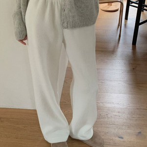 새상품 뮤렛 클라우드 울 팬츠 아이보리