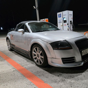 바디킷 장착 등 튜닝, 정비최상 아우디 TT Sline 로드스터