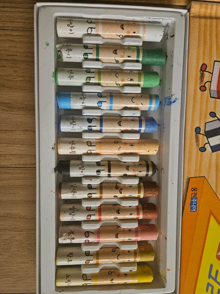 까만크레파스 시리즈 5권+도토리마을의 서점--2