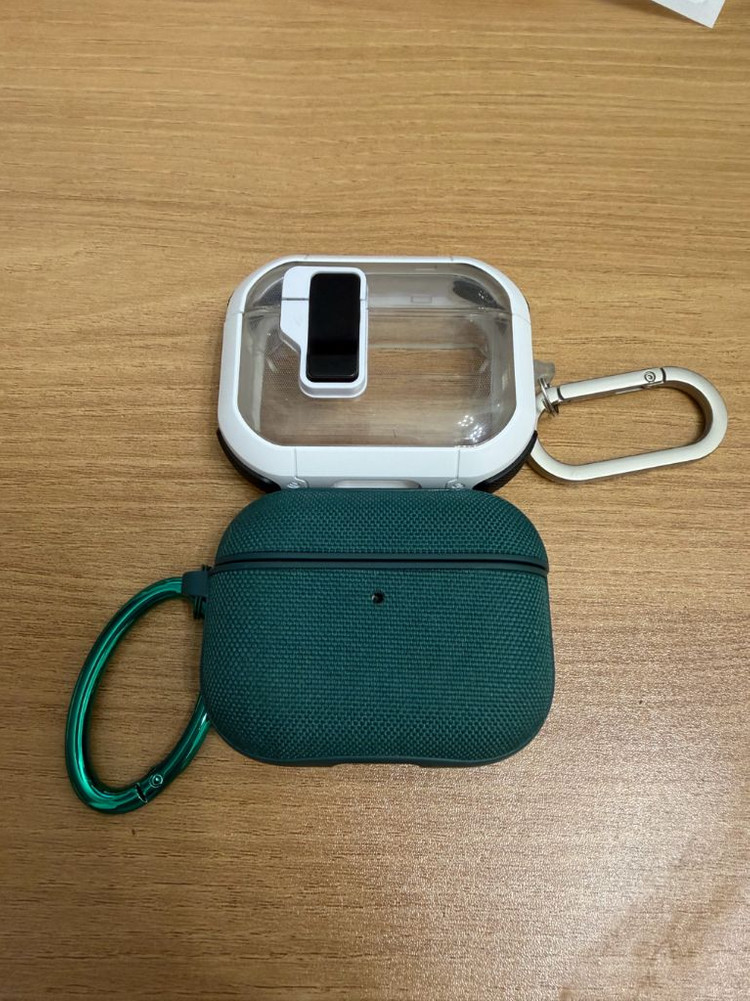에어팟프로3 케이스 팝니다--0