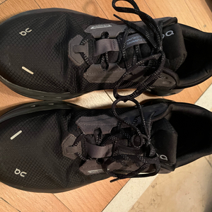 온러닝 클라우드러너2 워터프루프 260