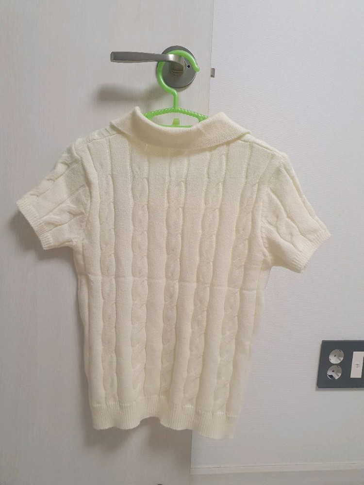 케이블 니트 반팔 아이보리--1