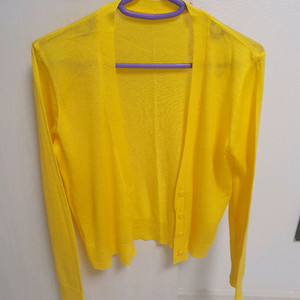 노란색 가디건