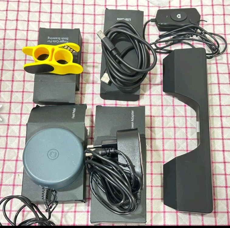 czur et18 pro.북스캐너, 비파괴식.최고급 스캔.모든 구성품 다 있습니다.3, 4일 정도 사용했고최고급 수--2