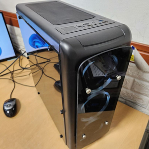 i7 7700, 1060 컴퓨터 본체 팝니다