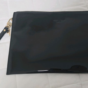 폴스부띠끄 블랙 클러치 이미지