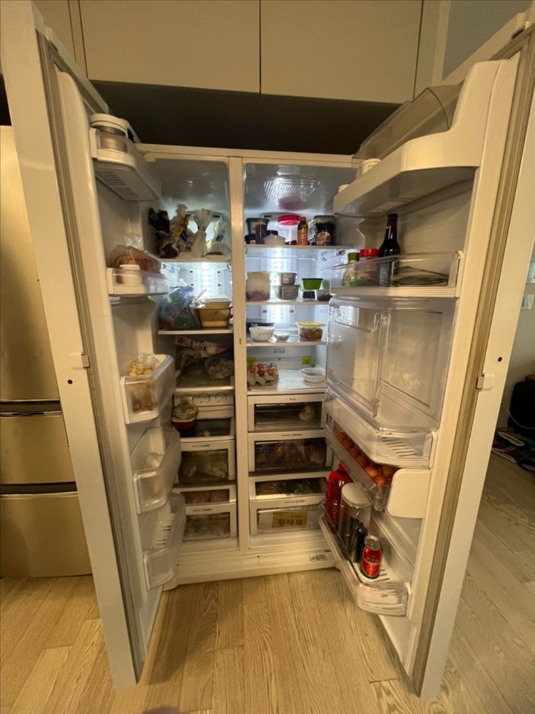 삼성 지펠 양문형 냉장고 726L (SRT746BWFM)--2