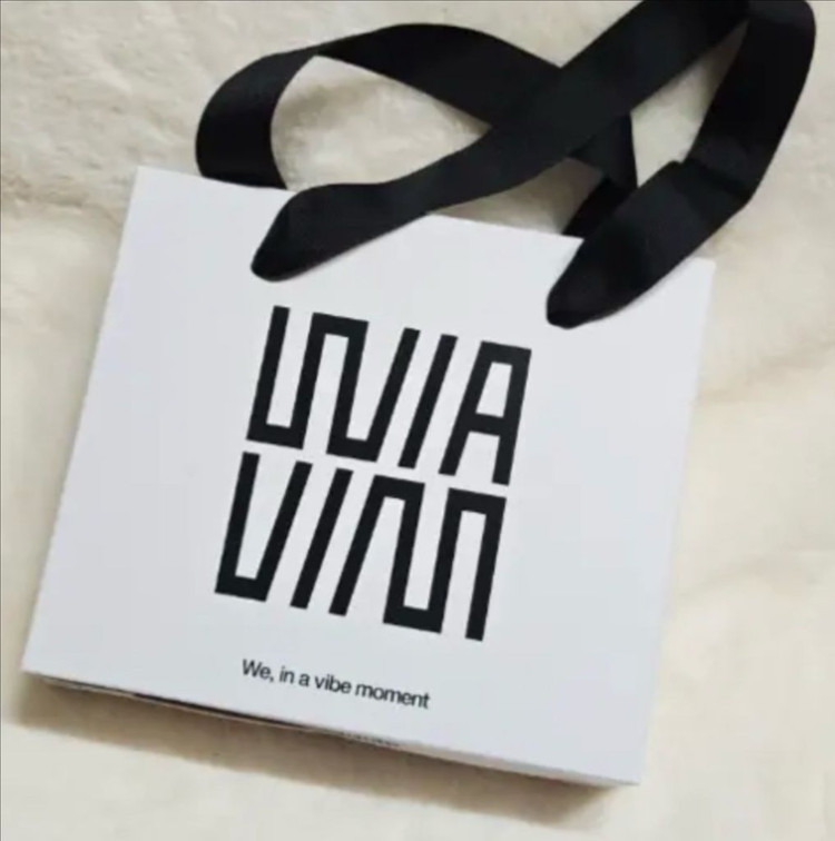 위아바임 더블 기획 파우치 선물 세트 이미지