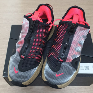 나이키 PG4 EP PCG 275사이즈 1회착용