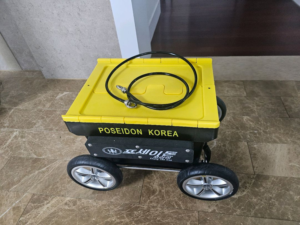 포세이돈 코리아 해루질 부력 조과통 + 집게포함 이미지
