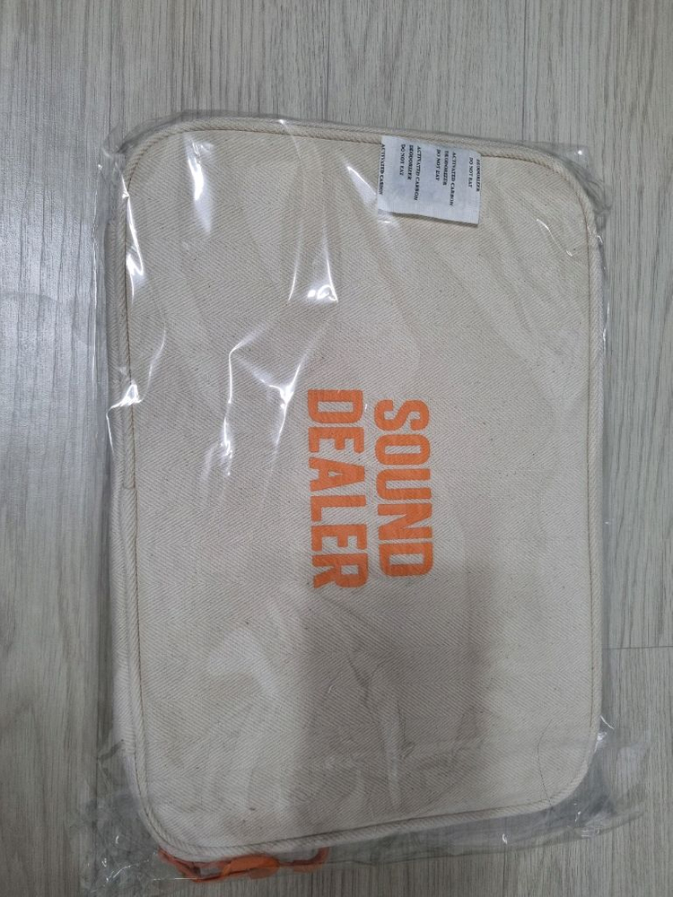 (미개봉) 사운드샵 발란사 12.4인치 태블릿 파우치 판매--1