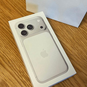 아이폰17프로 256 실버 자급제 미개봉