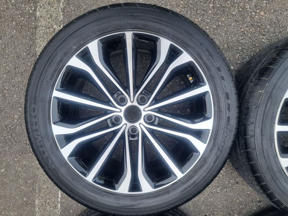 제네시스 G80 DH 18인치 2454518 휠타이어--1