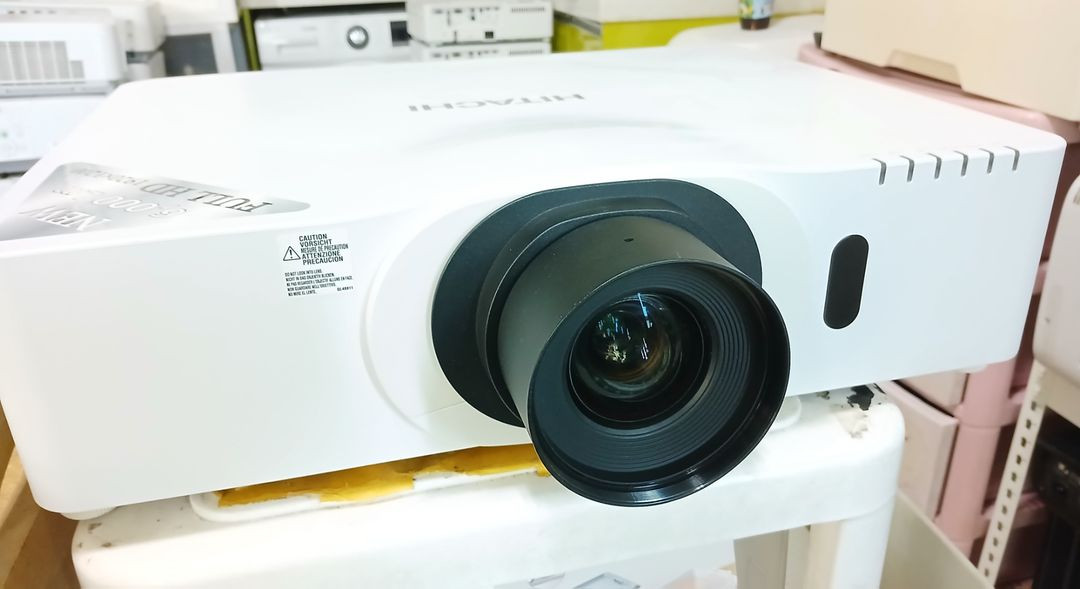 WUXGA6000안시 히타치cp-f600 빔프로젝터 이미지