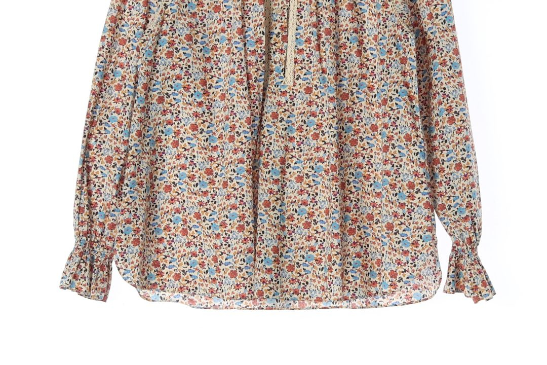 아떼 바네사브루노 플로럴 레이스 러플 하프넥 긴팔 블라우스 이미지