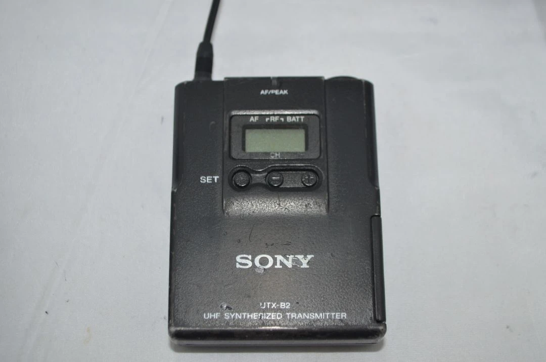소니무선마이크 UWP-V1 [UTX-B2 URX-P2] 900MHZ[소니코리아정품]송신기 수신기15만원 팝니다 이미지